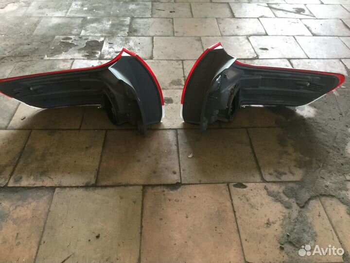 Задние фонари Toyota Sienna 3 2010-2014г