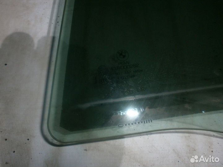 Стекло двери заднее левое (BMW 3)