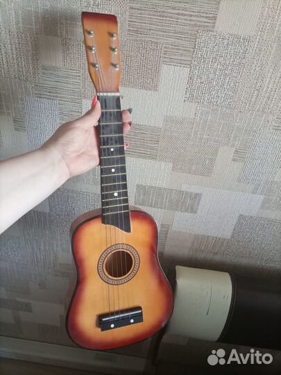 Гитара укулеле