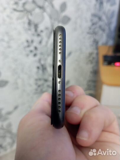 iPhone 8, 256 ГБ
