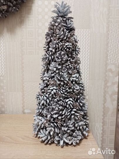 Ёлочки и венки ручной работы