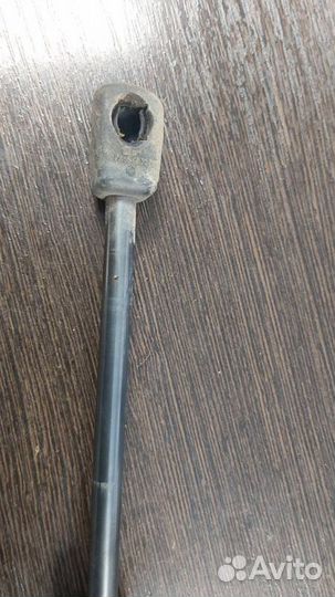 Амортизатор капота Bmw 528I F10 N20B20A 2013