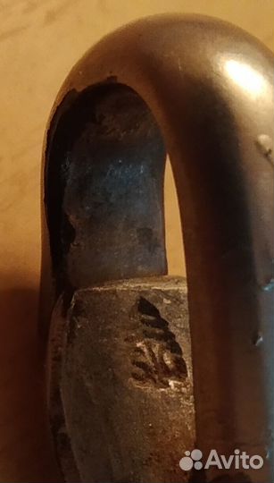 Карабинчик на флягу