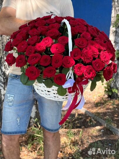 Цветы и букеты Розы в корзине с доставкой