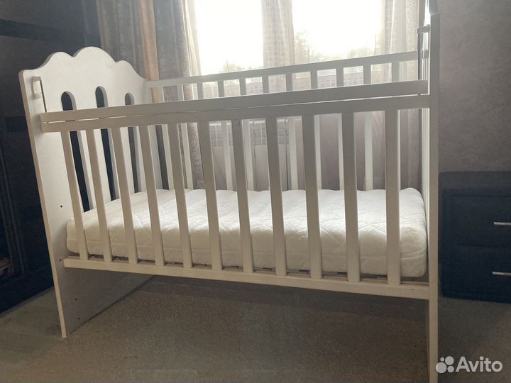 Детская кроватка