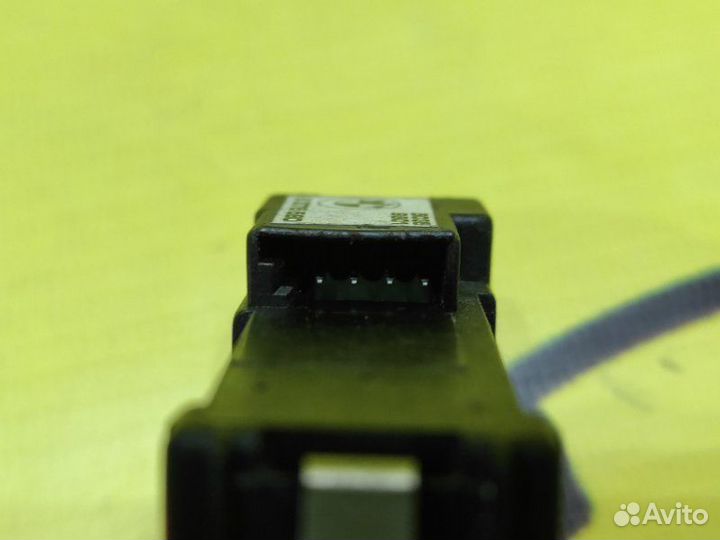 Кнопка открывания багажника Bmw X5 E70 M57D30