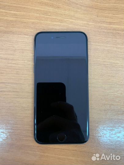 iPhone 8, 64 ГБ