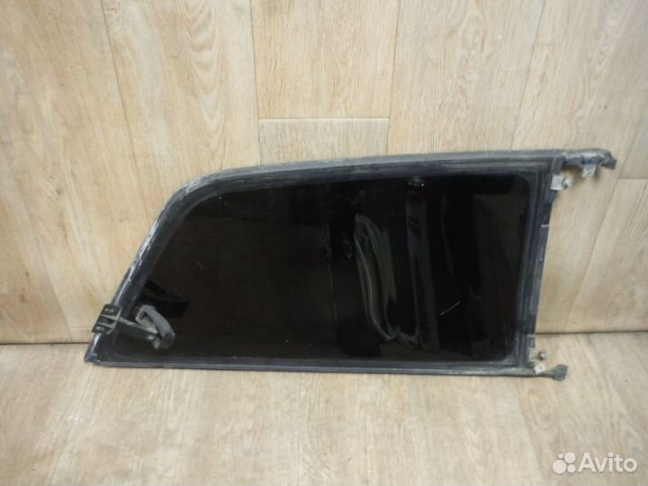 Стекло кузова заднее левое №93 A3 8L 1997