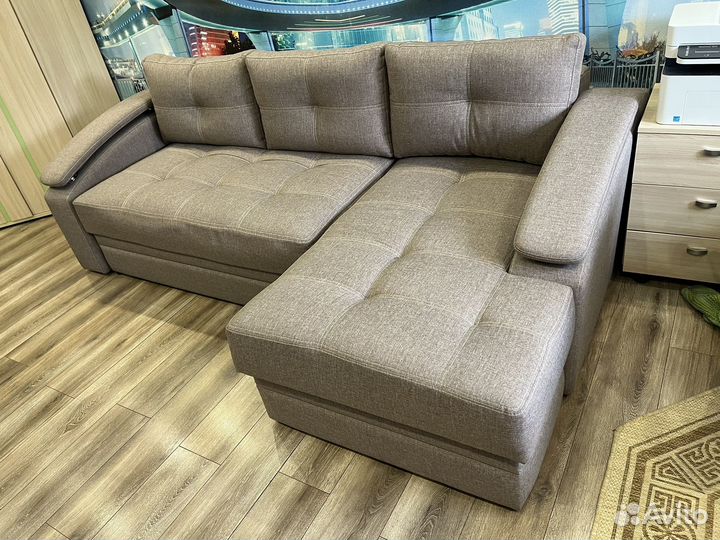 Диван с оттоманкой