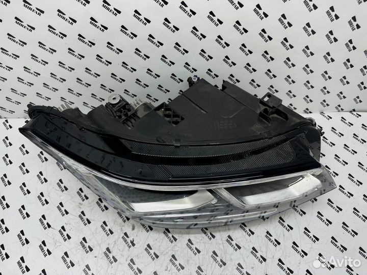 Фара правая Volkswagen Tiguan 2 2020