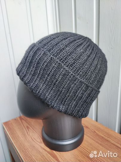 Мужская зимняя шапка вязаная