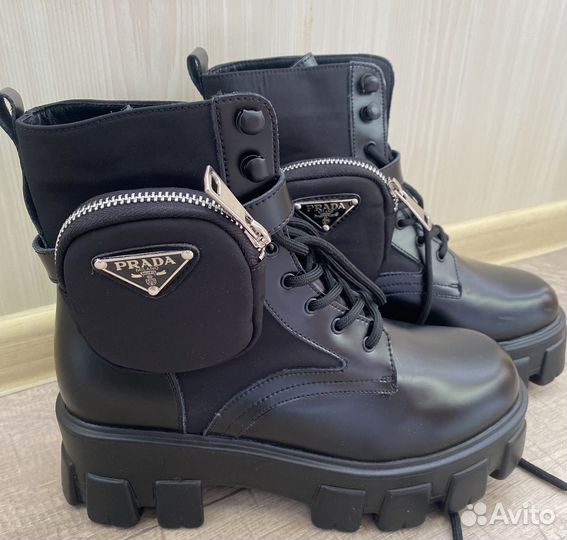 Ботинки Prada зимние