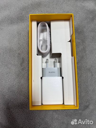 Мобильные телефон realme c30s
