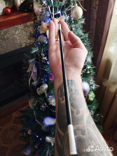 Мундштук для вечеринки и перо на голову