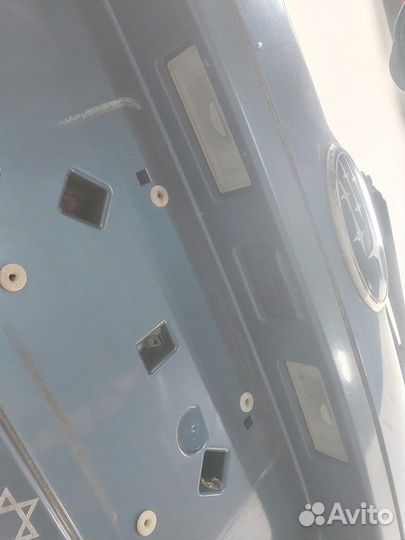 Крышка багажника Subaru Tribeca (B9)