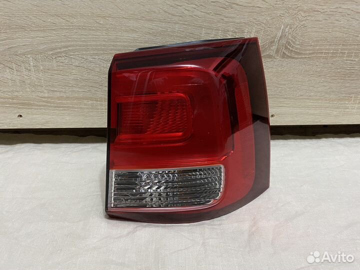 Фонарь Kia Sorento 2 XM правый(оригинал)