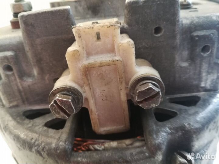 Генератор ЗИЛ 130 дв.зил 508 14В 60А