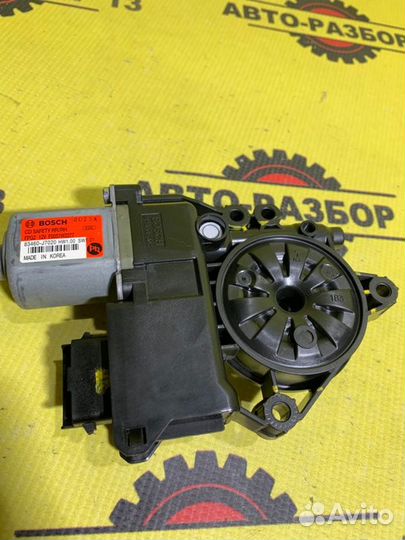 Моторчик стеклоподъемника задний правый Kia Ceed 3