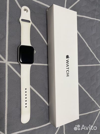 Apple watch se 44 mm