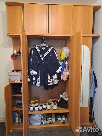 Шкаф