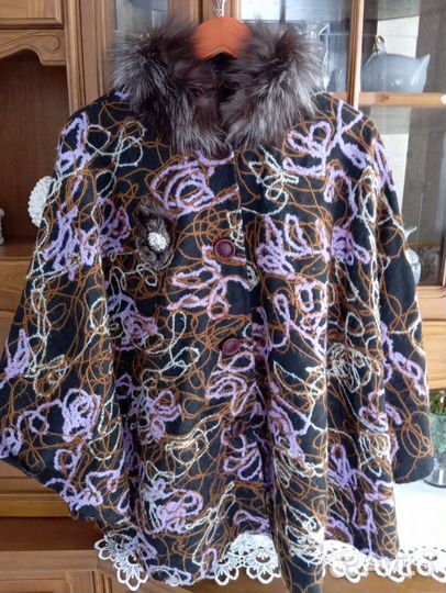 Пончо с натуральным мехом 50-52