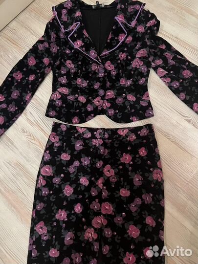 Костюм юбка 42-44раз