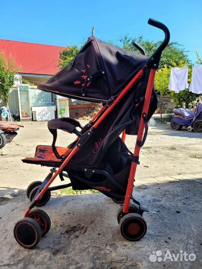 Прогулочная коляска