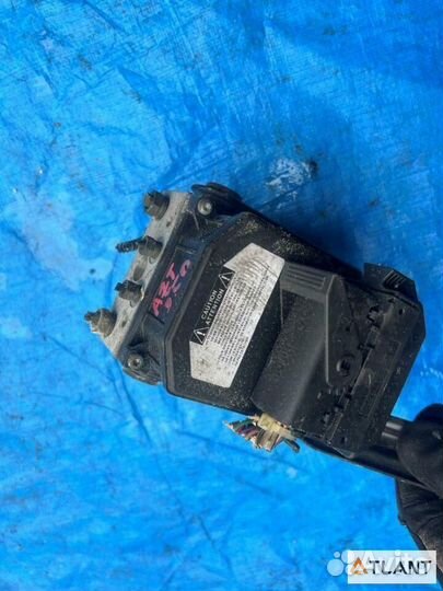 Блок abs toyota avensis