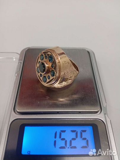 Золотое кольцо с брильянтами