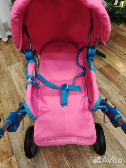 Кукла с коляской