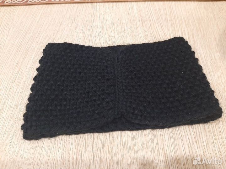 Повязка на голову вязаная