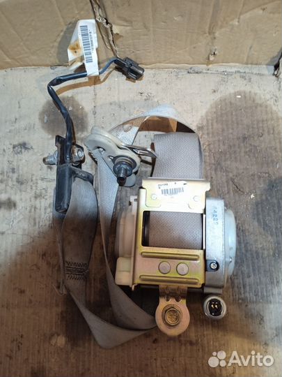 Ремень безопасности Infiniti QX56