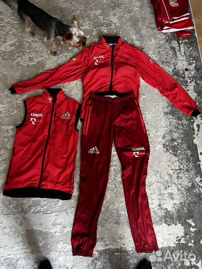 Спортивный костюм