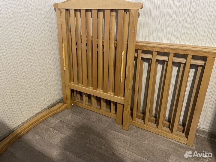 Детская кроватка деревянная