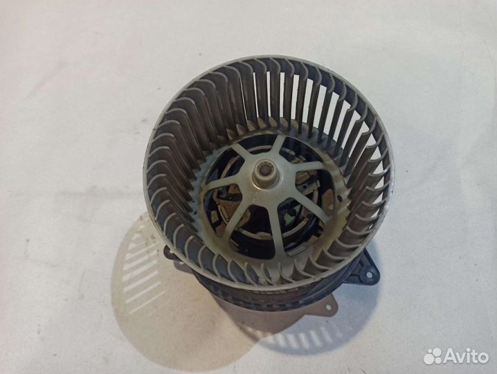 Мотор отопителя Ford focus 1