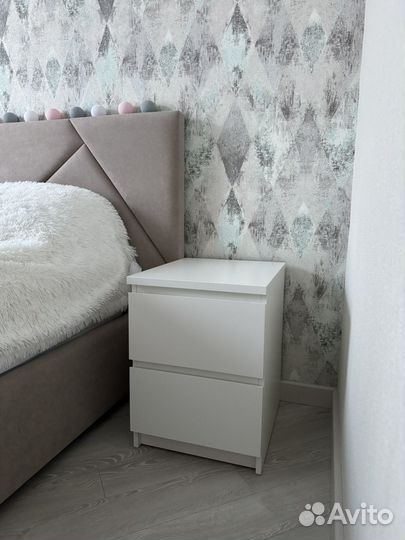 Комод +две тумбы