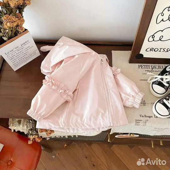 Ветровка для девочки