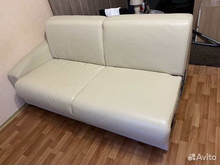 Кожаный диван-кровать IKEA