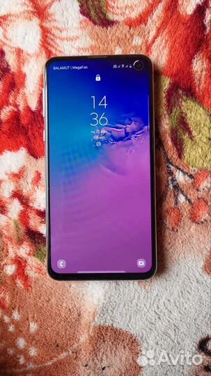 Телефон samsung s10e