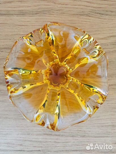 Baзa/Пепельница. Гутное стекло. Чехословакия