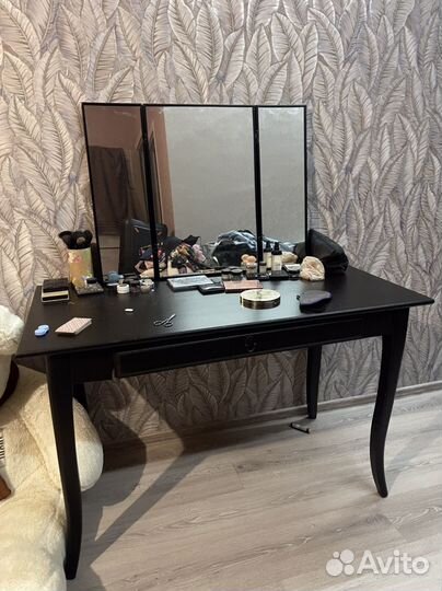 Туалетный столик с зеркалом IKEA