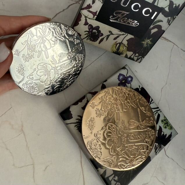 Зеркало Guccci карманное женское