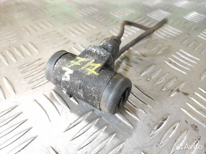 Цилиндр тормозов рабочий Daihatsu Atrai 7