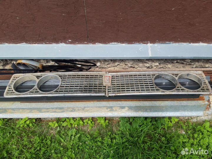Решетка радиатора ваз 2103