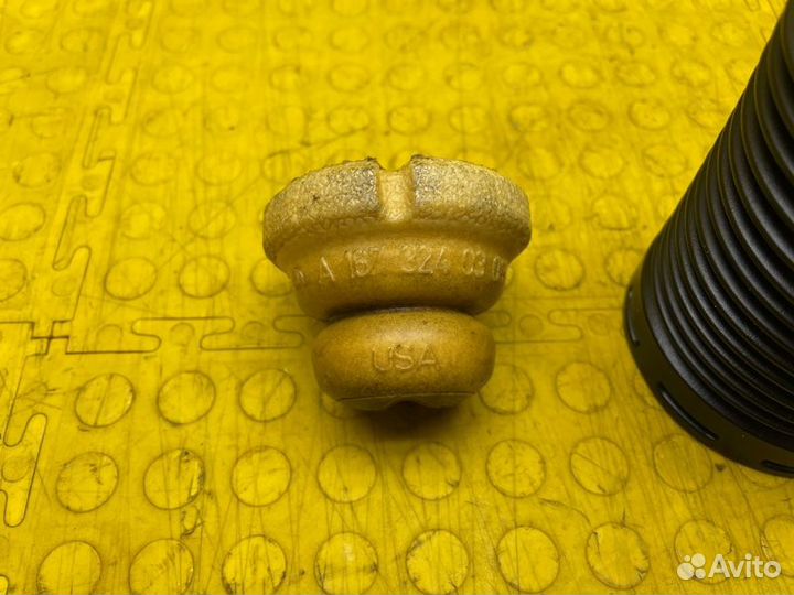 Б/У Пыльник В хорошем состоянии, оригиналnnУ нас