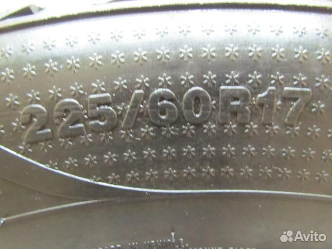 Kumho I'Zen RV Stud KC16 225/60 R17 93Q