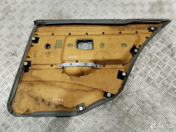 Обшивка двери задней левой (дверная карта) BMW 3 E36 8122273 0 1994