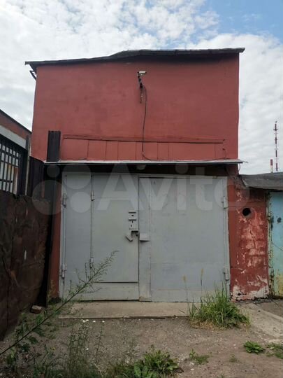 Гараж, > 30 м²