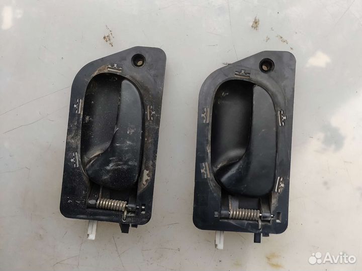 Ручка двери внутренняя Рено лагуна 1