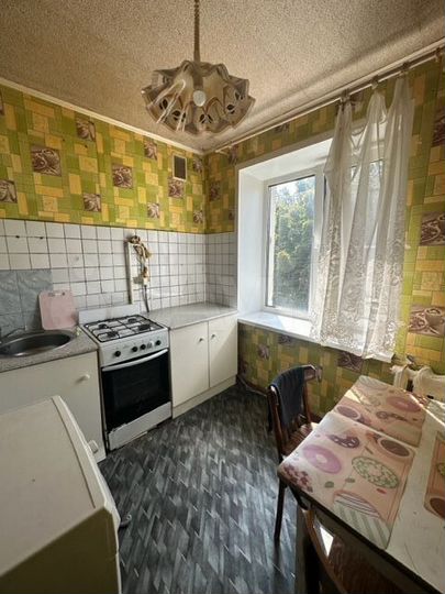 2-к. квартира, 43 м², 5/5 эт.